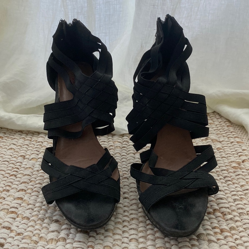 Black heels / strappy/ comfortable/ support